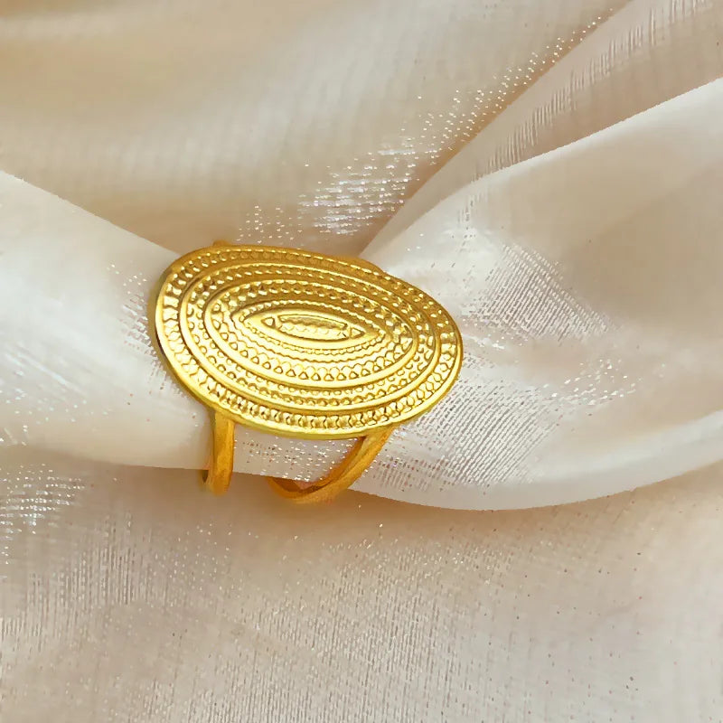 18K Edelstahlringe für Damen und Herren, goldfarben, verblassen nie, luxuriöse klassische Ringe, Eheringe, Partnerringe, Schmuck, kostenloser Versand