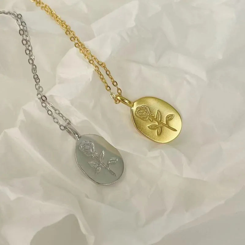 18K Gold Plated Flower Cameo Round Pendant Necklace for Women Personalized Aesthetic Jewelry Birthday Gifts